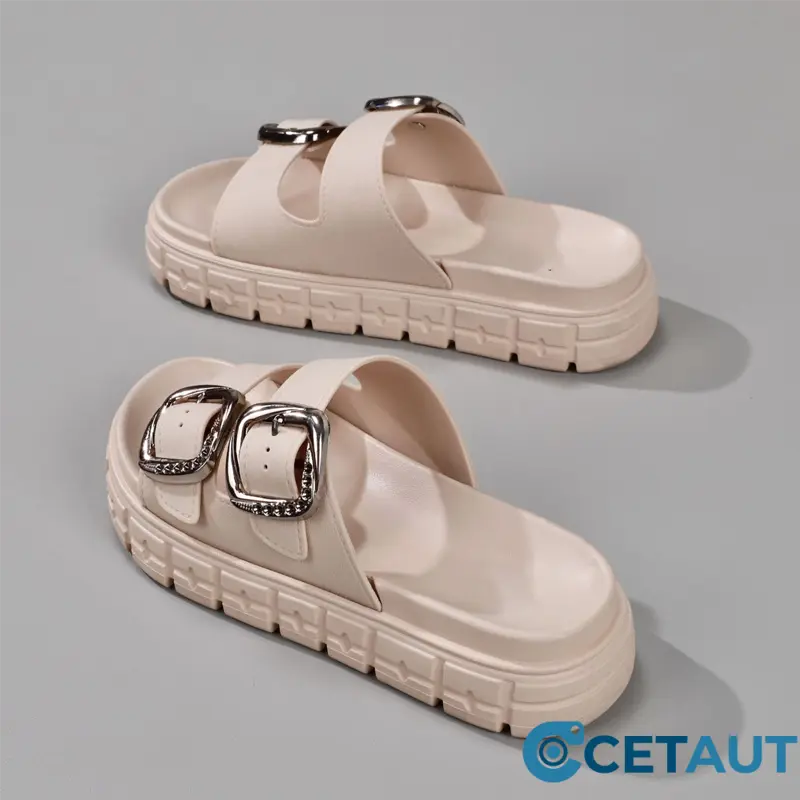 Design-Coole Sandalen mit extra-dicker Sohle für maximalen Komfort- mit offener Zehenpartie und Ausschnitt cetaut